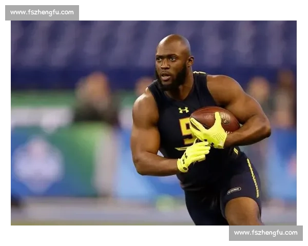 逆天弹跳！橄榄球新星教科书级过人震撼全场